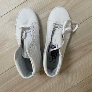 BRAND NEW !!!! NEVER WORN VANS!!